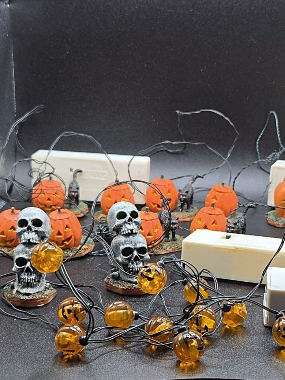 Vintage Lot of Lemax Halloween Lighted Decor Figures Skulls Pumpkins READ - #A16